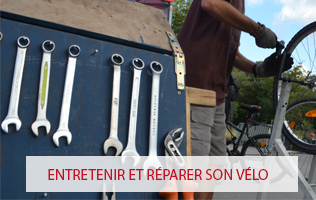 Pignon_sur_rue_réparer_son_vélo_Lyon